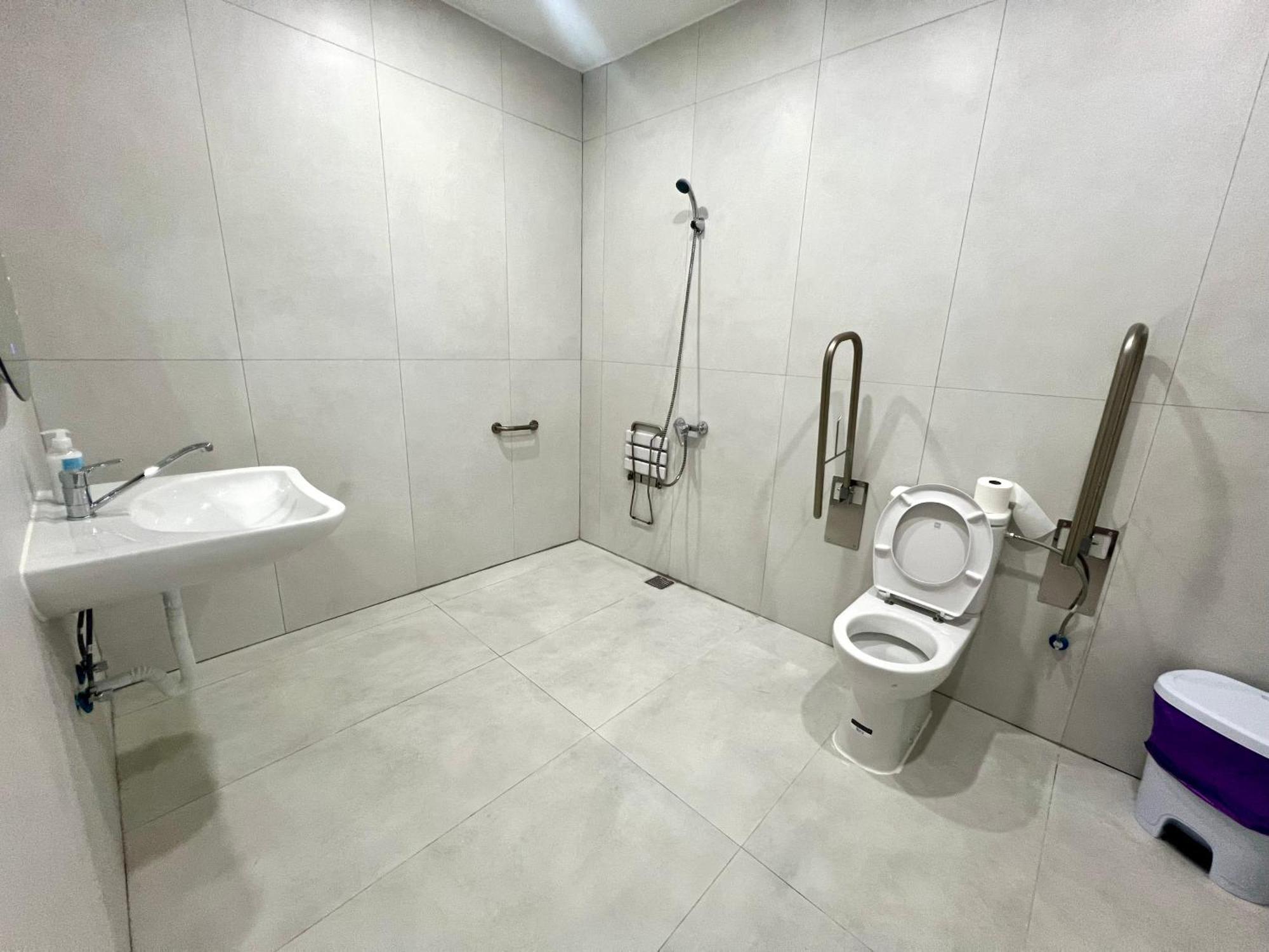 Hostel Oasis Мадрид Экстерьер фото