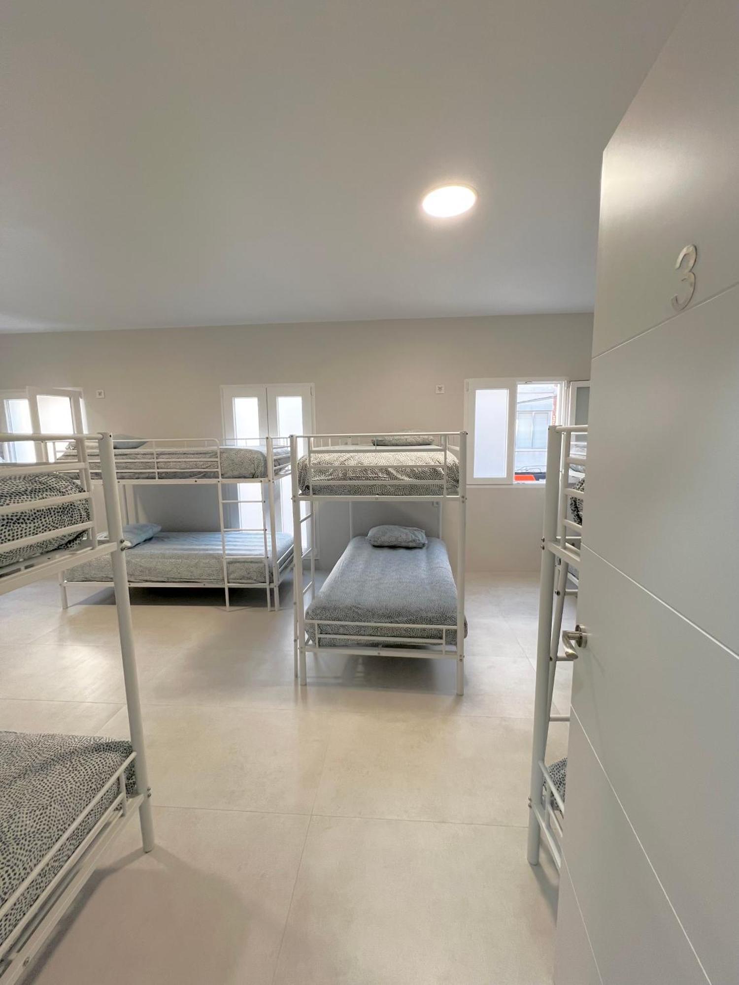 Hostel Oasis Мадрид Экстерьер фото