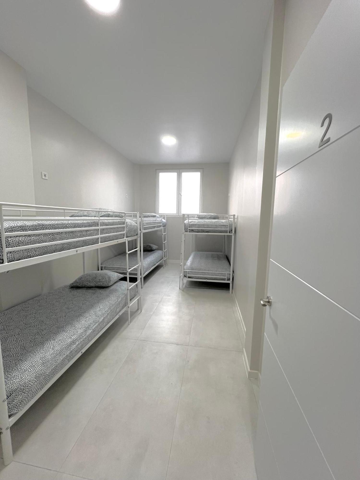 Hostel Oasis Мадрид Экстерьер фото