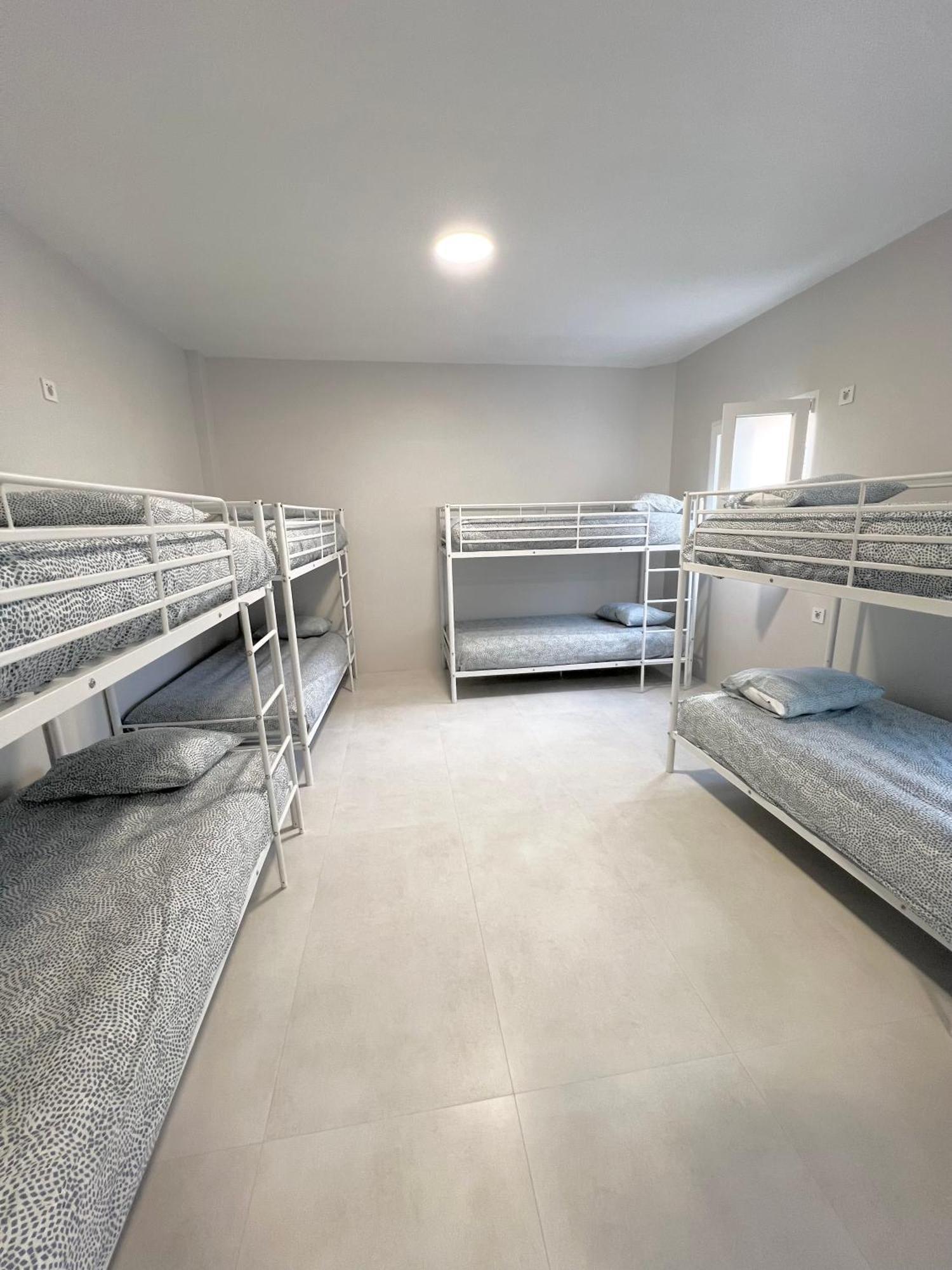 Hostel Oasis Мадрид Экстерьер фото